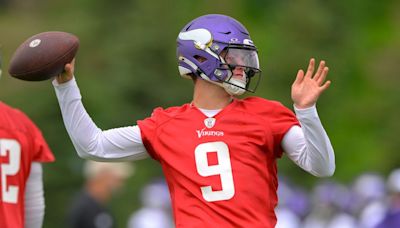 Vikings rookie QB JJ McCarthy to miss season after surgery for meniscus tear