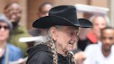 Willie Nelson ha dejado de fumar y beber a los 90 para prolongar su vida