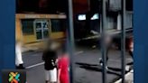 Balacera entre menores de edad dejo un taxista herido y moto quemada en Quepos | Teletica