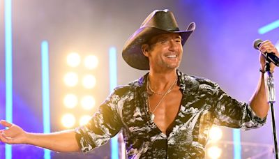 Tim McGraw to Star in Bull Riding Netflix TV Series!