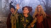 Las brujas de Salem regresan con humor y mucha nostalgia en "Hocus Pocus 2"