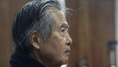 El expresidente Alberto Fujimori se afilia a Fuerza Popular y el partido no descarta su candidatura presidencial