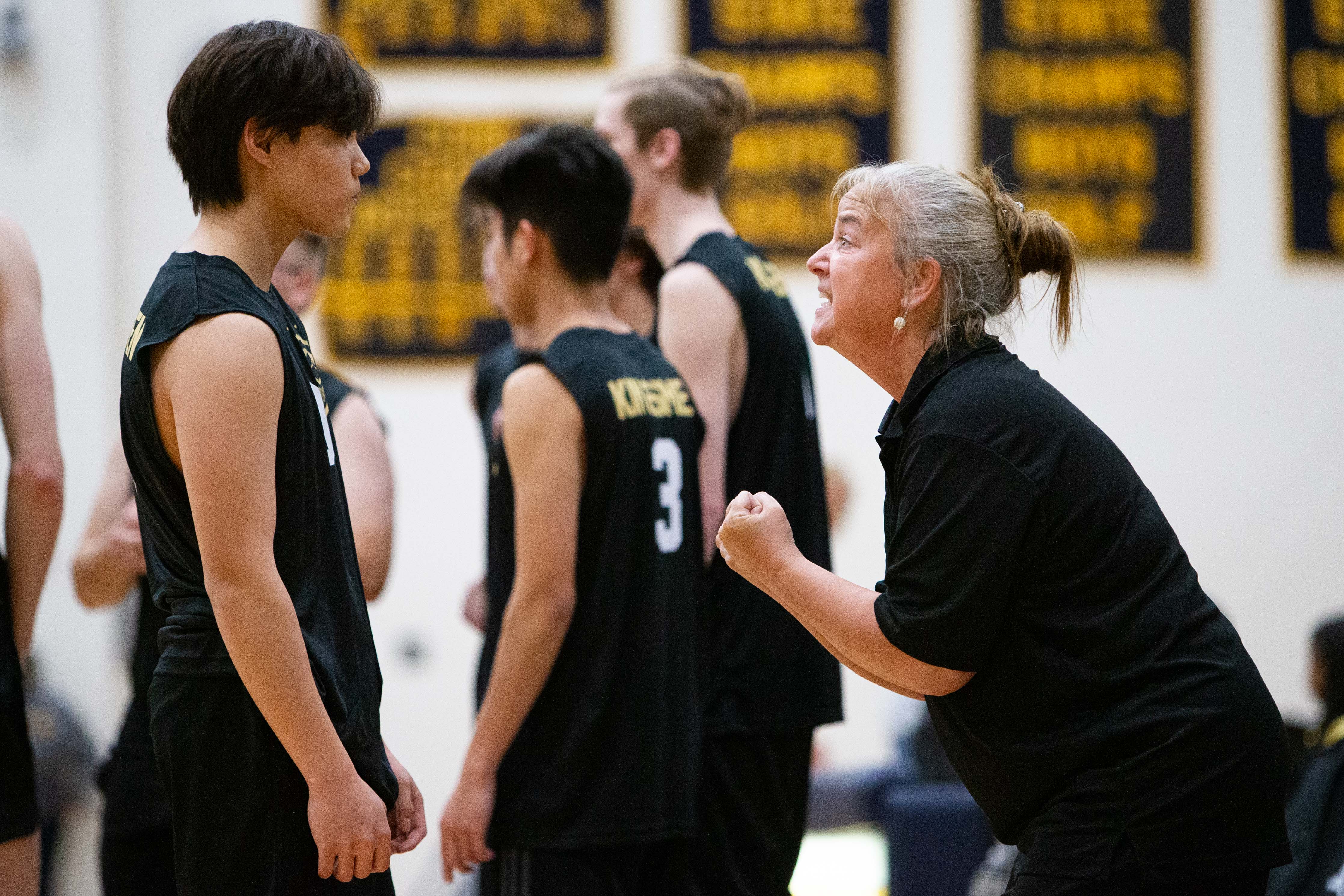 As boys volleyball in Indiana grows, more South Bend area teams are getting involved