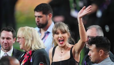 Director Rob Reiner begs Taylor Swift to ‘save American democracy’ and endorse Biden