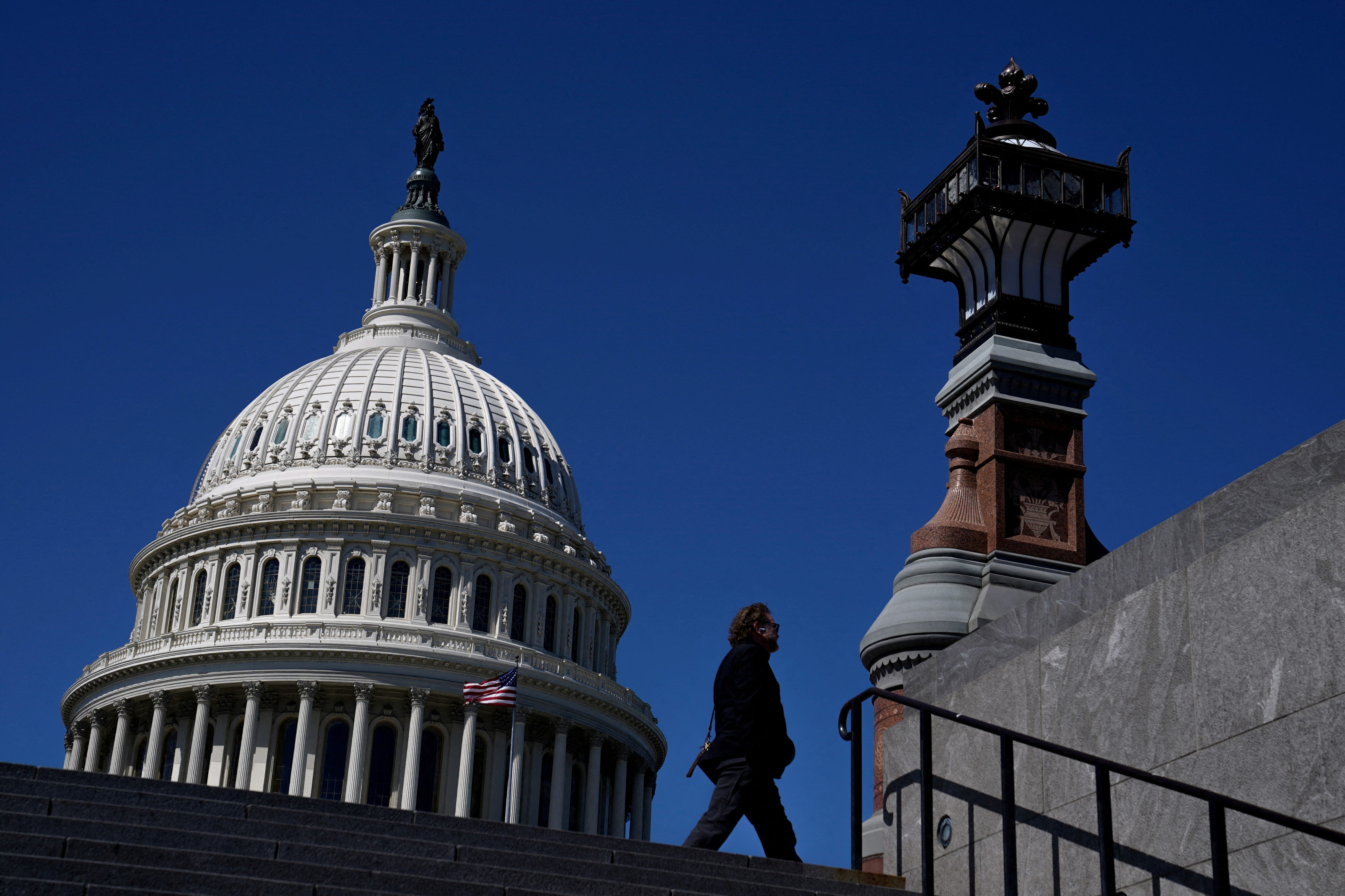 Is the Ted Cruz, Colin Allred US Senate race tight? Here's what fundraising, polling shows