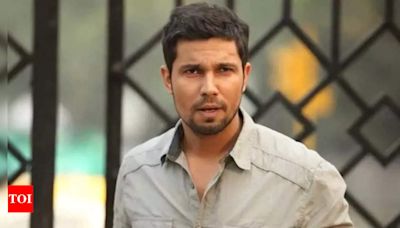 After Parineeti Chopra, Randeep Hooda reveals the true purpose of Bollywood parties: 'I would get drunk aur pata nahi kis ko kya bola hoga' | Hindi Movie News - Times of India