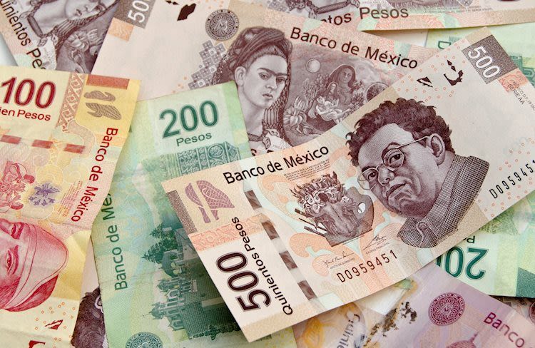 Mexican Peso struggles as US economic data fuels Fed rate cut speculation