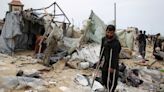 Un nuevo bombardeo Israelí en un campo de refugiados en Rafah, Israel lo niega