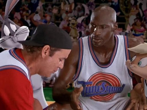 El final de ‘Space Jam’ sigue enfadando a Bill Murray: “Jordan es un chupón”