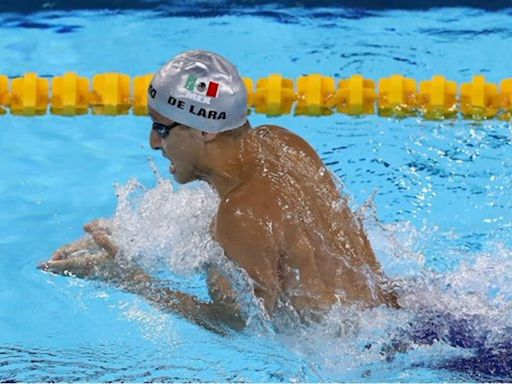 Descalifican al nadador mexicano, Miguel de Lara, en la prueba de 100 metros pecho