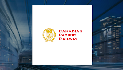 Canadian Pacific Kansas City (TSE:CP) PT Set at C$119.00 by National Bankshares