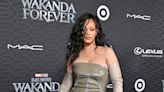 Rihanna impacta junto a su pareja en su primera alfombra roja tras dar a luz