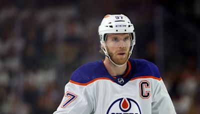 Connor McDavid chasing fourth Hart Trophy