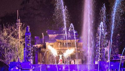 Disneyland’s Fantasmic! Returns One Year After Show’s Giant Dragon Caught On Fire