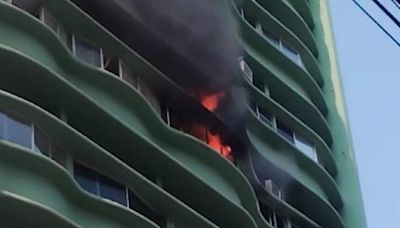 VÍDEO | Apartamento pega fogo no Centro de Vitória