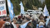 El Gobierno impulsó desalojos de mapuches y les prohibió usar su bandera en parques nacionales | Política