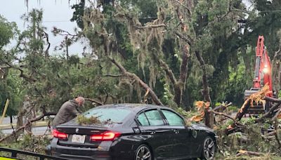 Tallahassee tornado live updates: Schools closed; 60K without power; buildings damaged