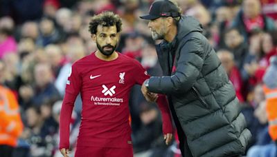 Imágenes de la discusión de Jurgen Klopp y Moh Salah en partido del Liverpool en Premier League - La Opinión