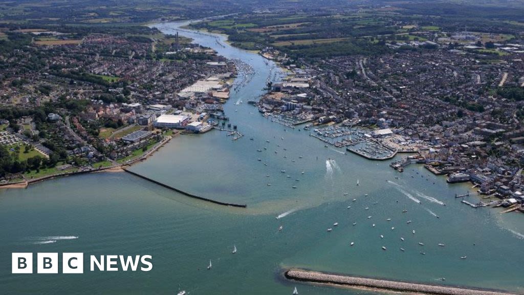 Reckless water scooter rider in Cowes cautioned under new law
