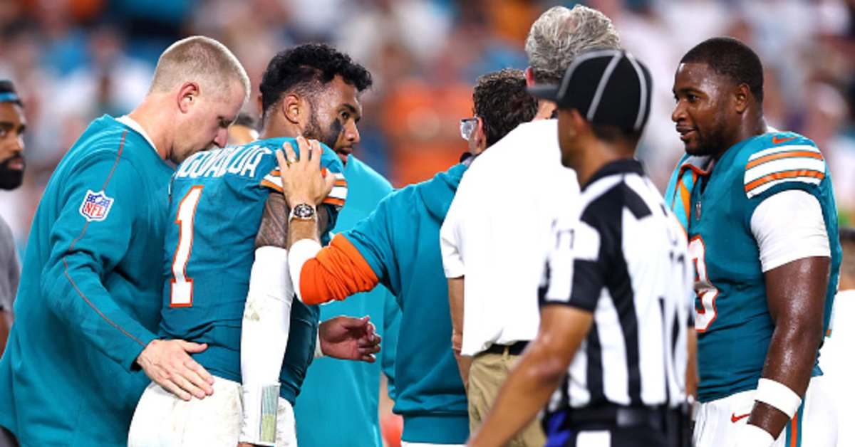 Tua Tagovailoa Knocked Out with Concussion in Bills' 31-10 Win Over Miami