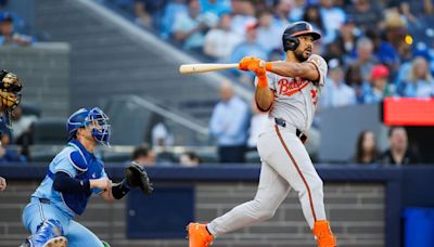 Anthony Santander hits 2 homers, takes one away as Orioles beat Blue Jays 7-3