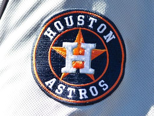 Astros place C Caratini (hip flexor) on 10-day IL