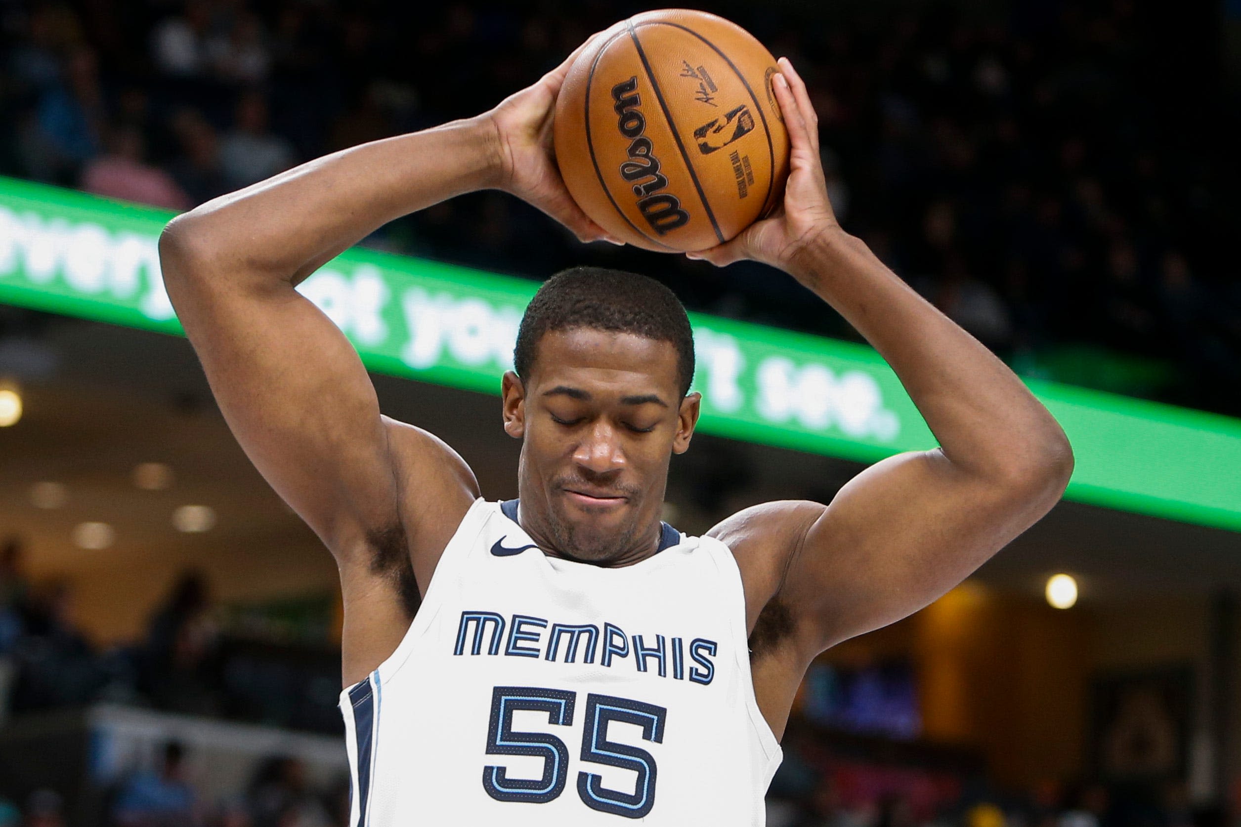 Memphis Grizzlies sign Jay Huff to a two-way contract, waive center Trey Jemison