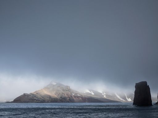 Inside abandoned 'Deception Island' left to rot for 60yrs after catastrophe