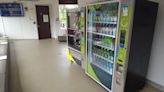 Vending machines are now the only food option at this Long Island college. Critics blame "incompetency" from administrators.