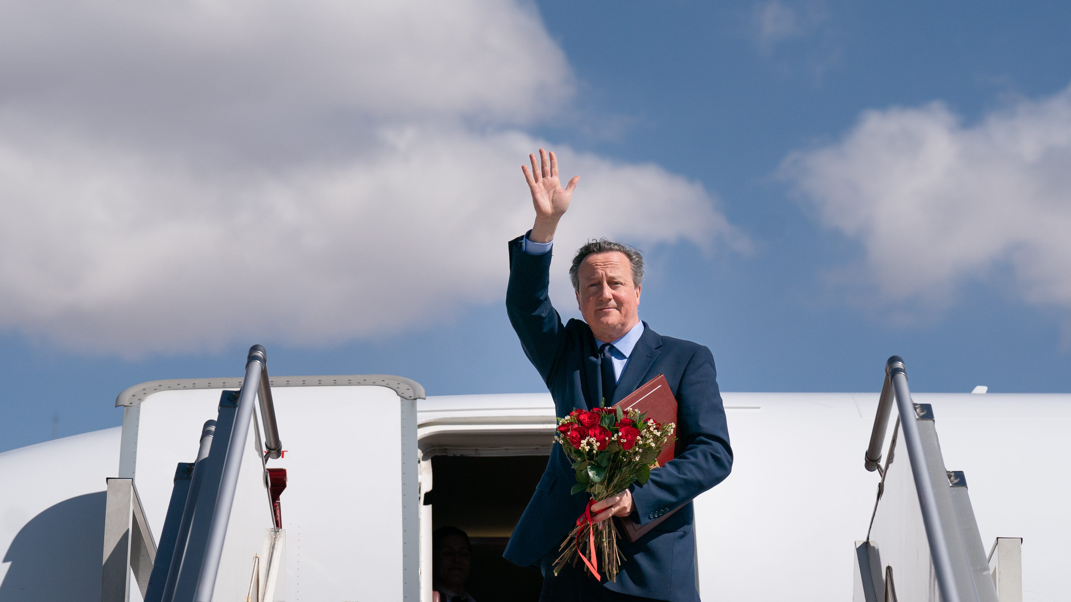 Cameron to discuss Gaza and promote investment in UK at Saudi Arabia summit