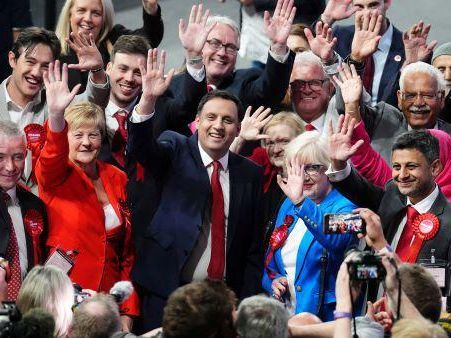 Labour wins Glasgow as party retakes heartlands