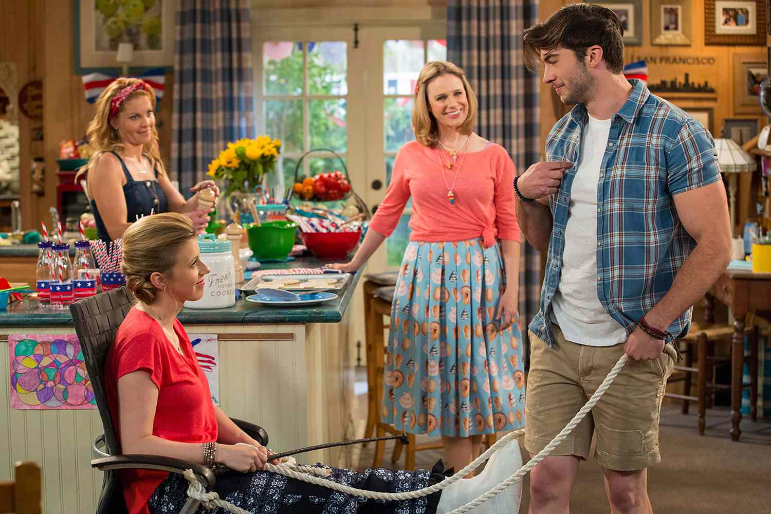 'Full House' stars talk show's biggest plot holes: 'Where did old grandma go?'