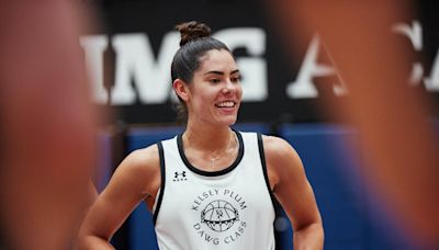 Kelsey Plum wants to develop the next generation of 'dawgs'