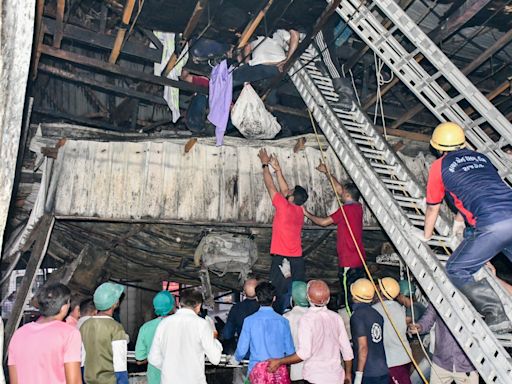 Elevan a 27 la cifra de muertos tras un incendio en un parque de juegos en la India