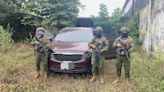 Militares hallan quince bloques de cocaína en carro abandonado en Quevedo