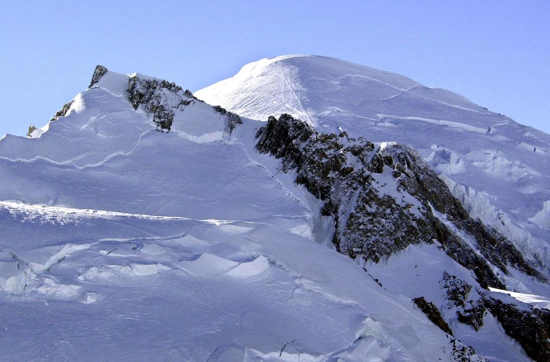 4 Climbers Die on Mont Blanc