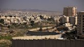 Un menor palestino de 12 años con fuegos artificiales muere tras disparos de la policía fronteriza de Israel en un campo de refugiados en Jerusalén