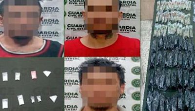 Capturan a tres “narcos” con 100 dosis de droga