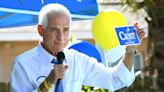 Charlie Crist visits Brevard for meet-and-greet, blasts 'Rotten Ron' in campaign swing