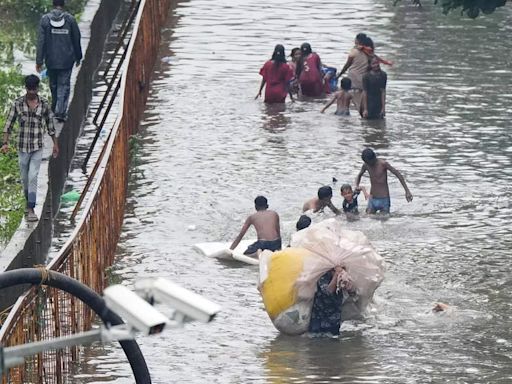 Mumbai rains: IMD issues orange alert after monsoon rains flood India's financial capital - The Economic Times