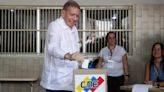 Edmundo González, candidato de oposición, tras votar: "Vamos a defender hasta el último voto"