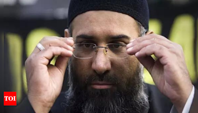 UK Islamist preacher Anjem Choudary handed life sentence - Times of India