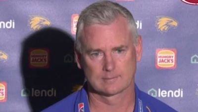 Adam Simpson totally blindsided during awkward Eagles press conference