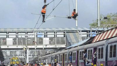 Mumbai: Central Railway starts 63-hour mega block, commuters face delay, rush on local train | Business Insider India