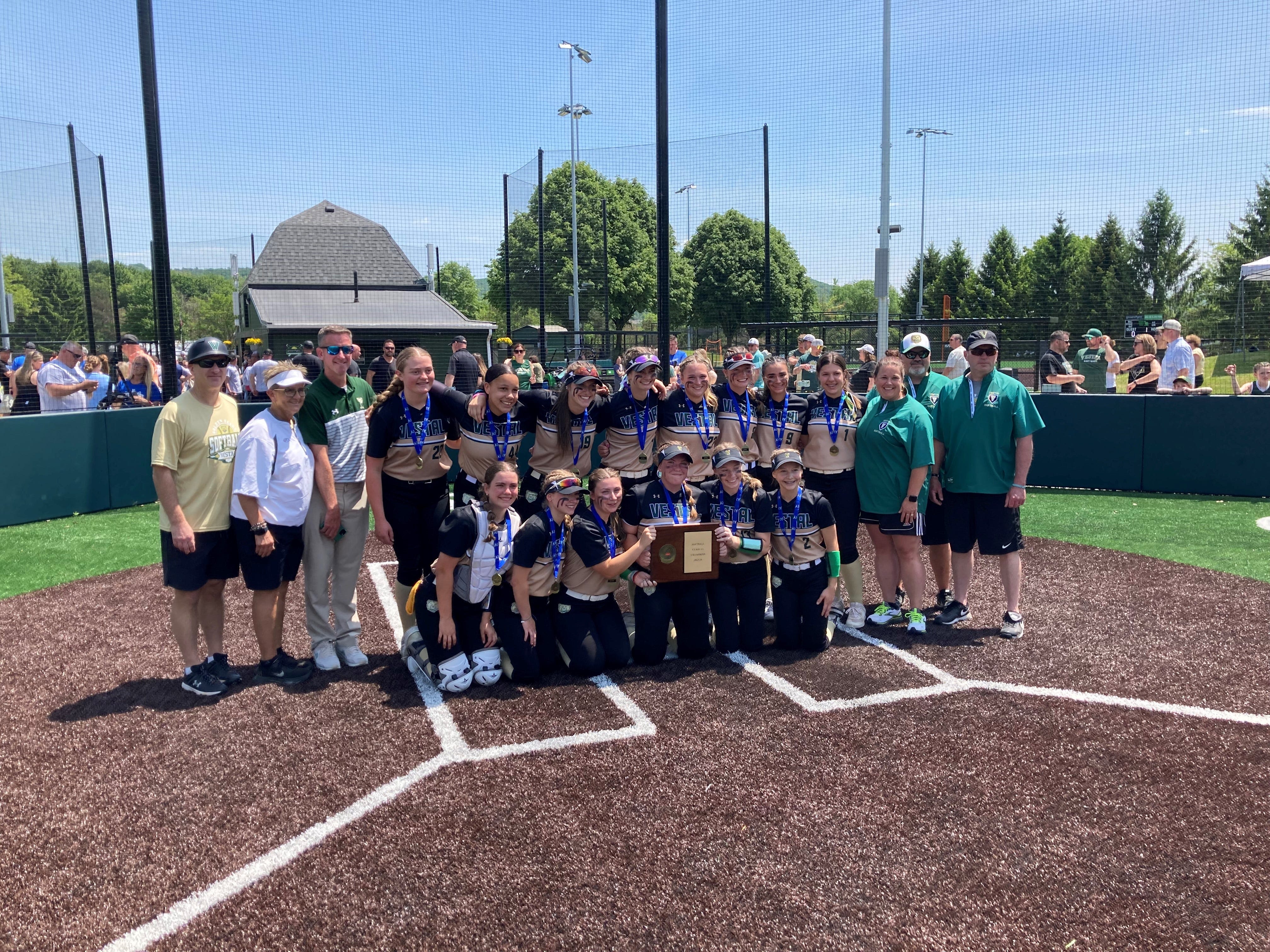 Vestal gets sound pitching to top Horseheads, 5-0, and secure Section 4 AA softball title