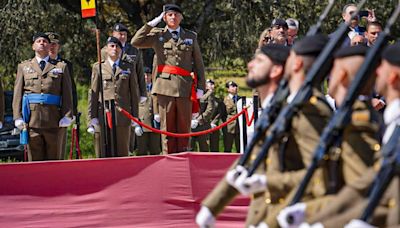 La Brigada Guzmán el Bueno X celebra en su día una parada militar en Cerro Muriano