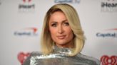 Paris Hilton debuta como mamá