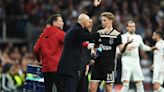 Ten Hag sigue loco por De Jong