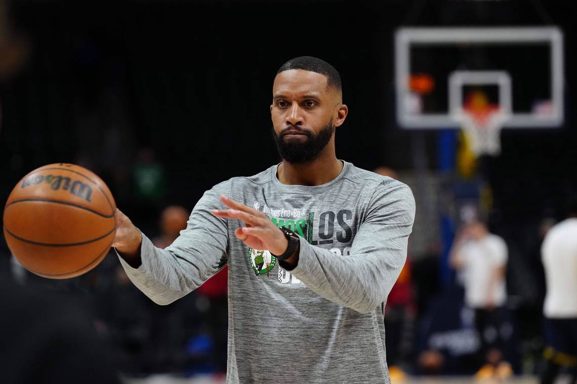 Charlotte Hornets name Boston Celtics assistant Charles Lee as new head coach