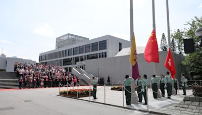 國慶75周年｜本港多家大學舉行國慶日升旗禮